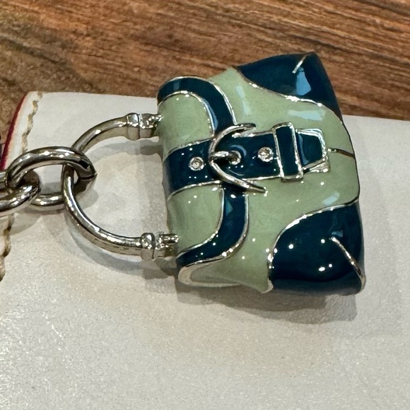 Dooney & Bourke Mini Shoulder Bag 90s Vibes Womens White Leather East West Flap - Picture 7 of 7